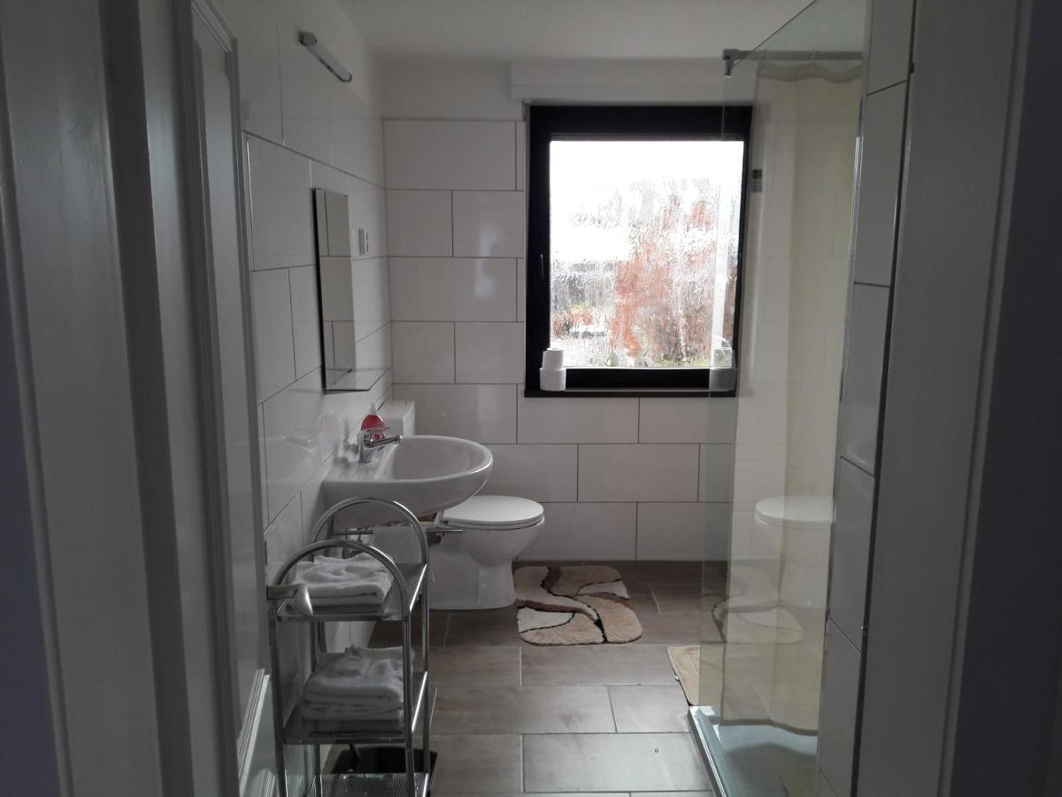 Monteurwohnungen Lerch Santos Mönchengladbach Exterior foto